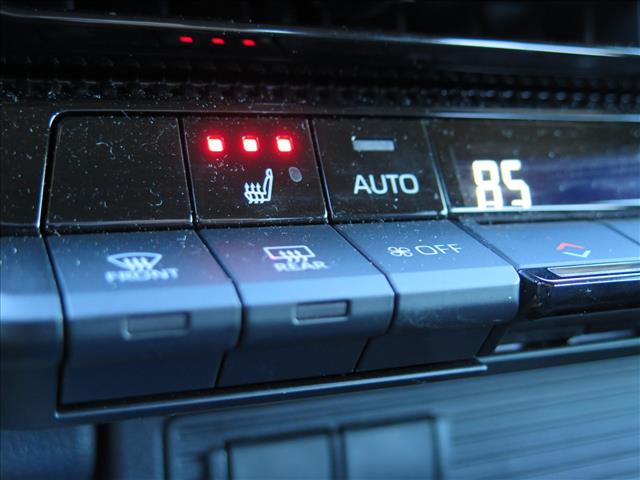 2025 Toyota Land Cruiser Heritage Edition