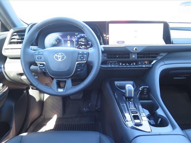 2025 Toyota Crown Signia XLE