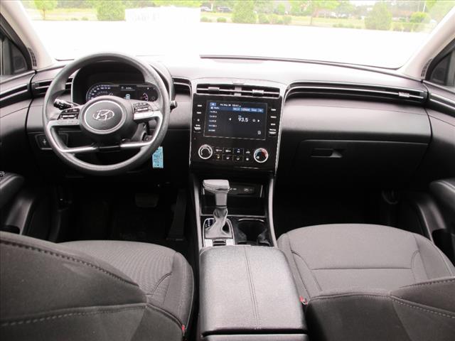 2023 Hyundai TUCSON SE