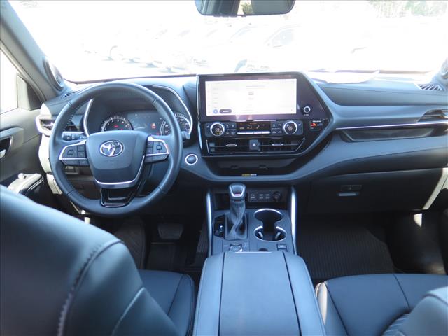 2024 Toyota Highlander XSE