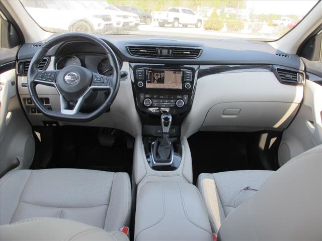 2022 Nissan Rogue Sport SL