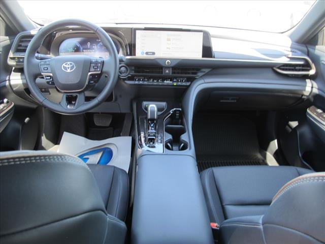 2025 Toyota Crown Signia XLE