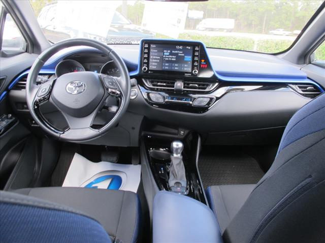 2022 Toyota C-HR XLE