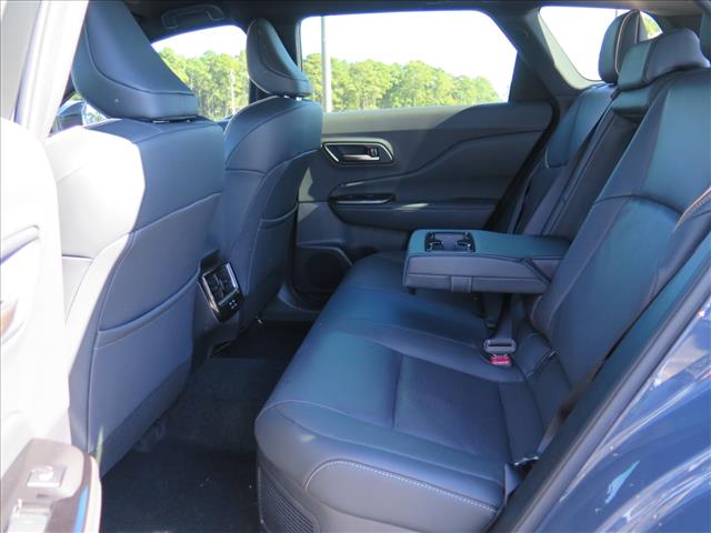 2025 Toyota Crown Signia XLE