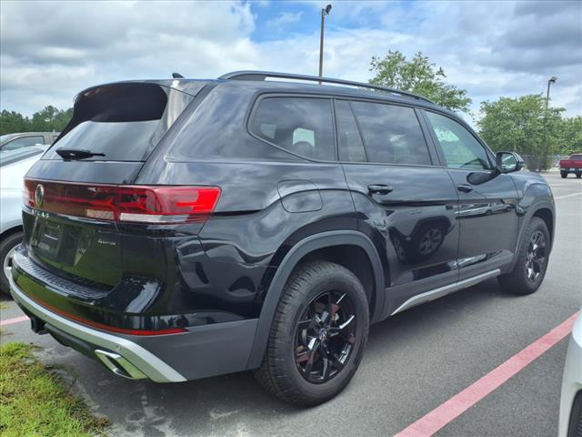 2024 Volkswagen Atlas Peak Edition SE 4Motion