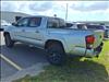 2022 Toyota Tacoma SR5 V6 - thumbnail 2