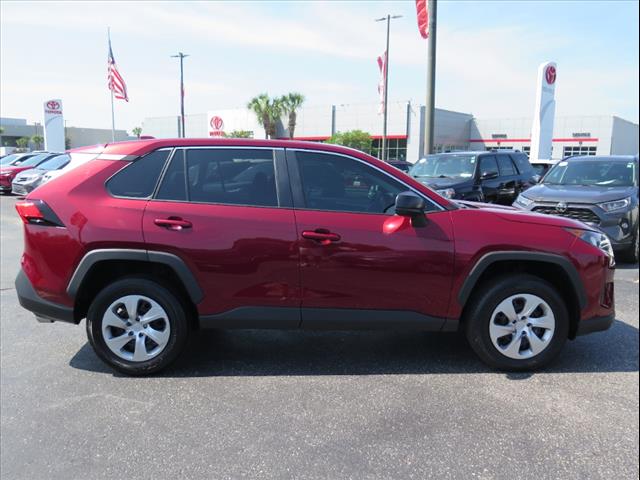 2022 Toyota RAV4 LE