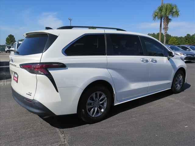2021 Toyota Sienna XLE 7-Passenger