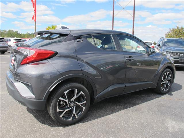 2022 Toyota C-HR XLE