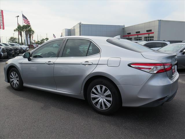 2019 Toyota Camry Hybrid LE