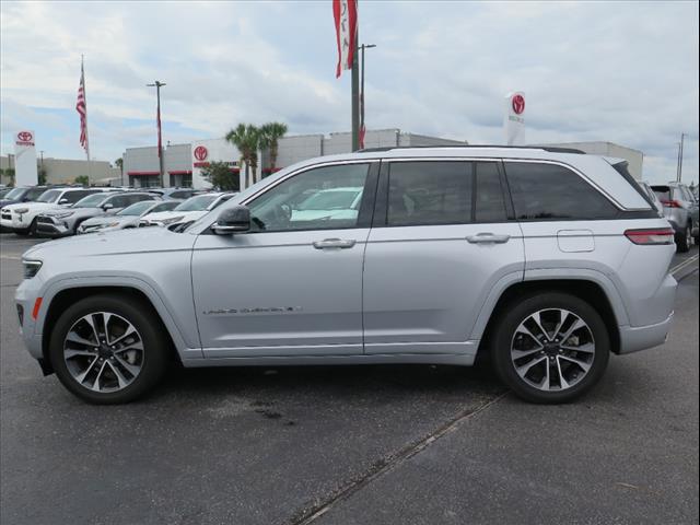 2022 Jeep Grand Cherokee Overland