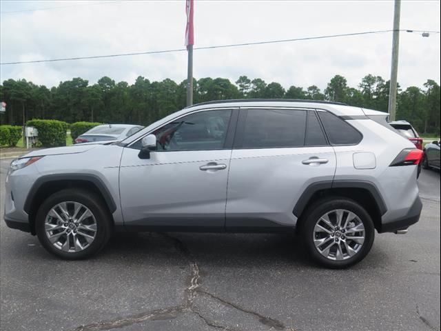 2022 Toyota RAV4 XLE Premium