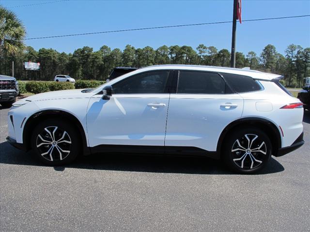 2025 Toyota Crown Signia XLE