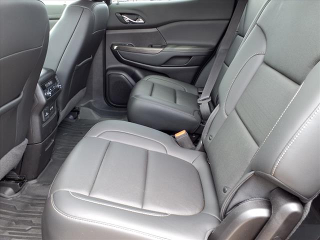 2022 GMC Acadia SLT