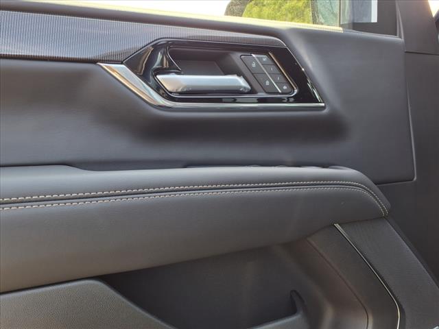 2025 GMC Yukon Elevation