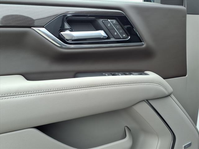 2025 GMC Yukon Elevation