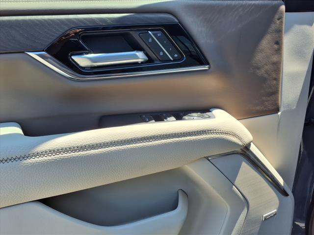2025 GMC Yukon XL 
