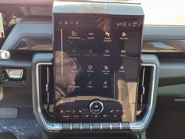 2025 GMC Yukon Elevation