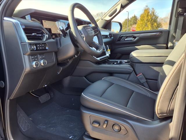 2025 GMC Yukon Elevation