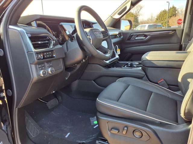 2025 GMC Yukon Elevation