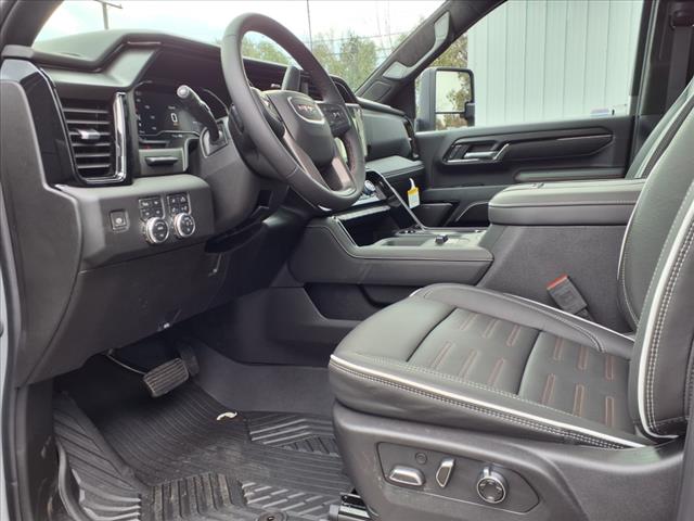 2025 GMC Sierra 2500HD AT4X
