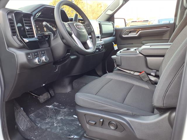 2025 GMC Sierra 1500 Elevation Standard