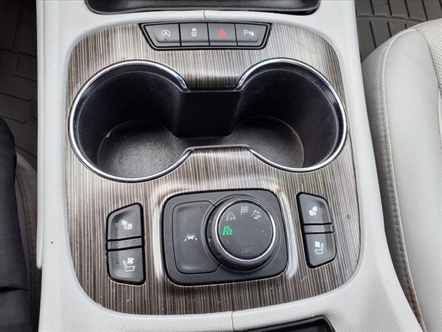 2022 GMC Acadia SLT