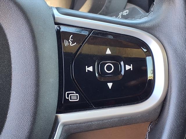 2020 Volvo XC60 T5 Momentum