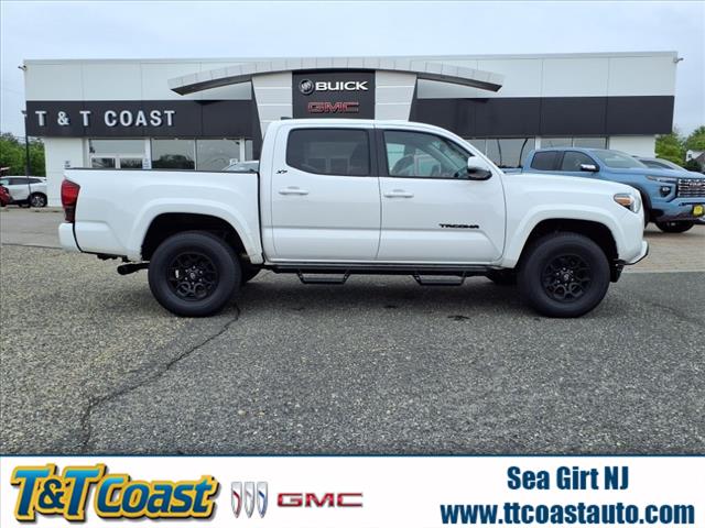 2022 Toyota Tacoma SR5 V6