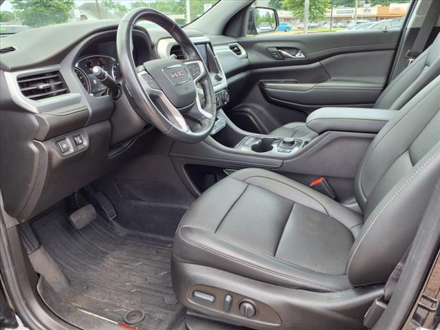 2022 GMC Acadia SLT