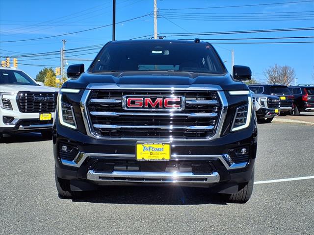 2025 GMC Yukon Elevation