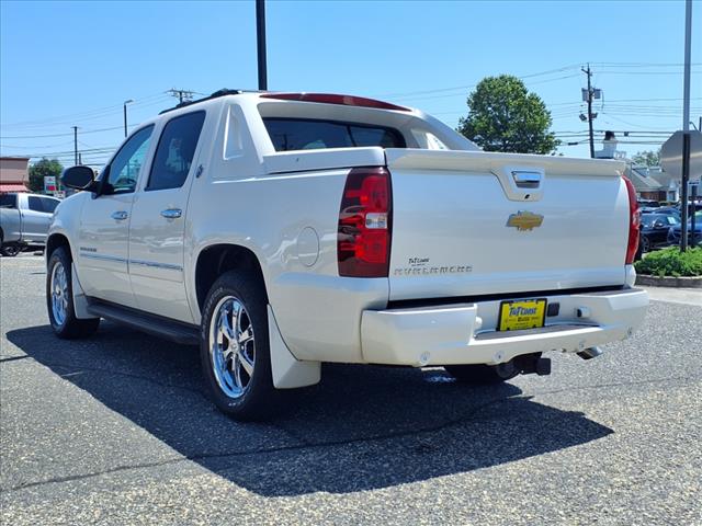 2013 Chevrolet Avalanche LTZ Black Diamond