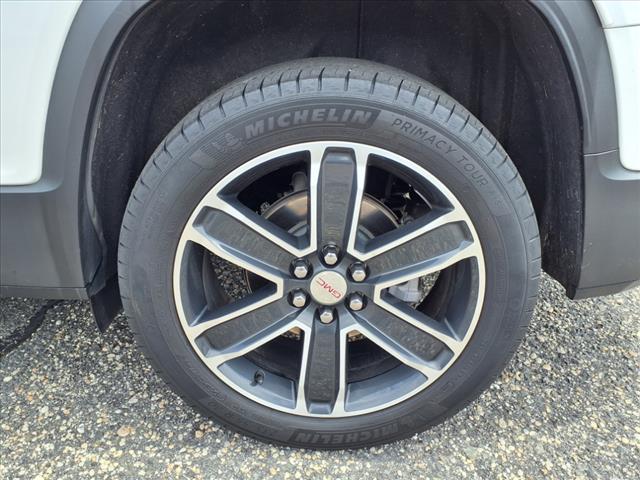 2022 GMC Acadia SLT