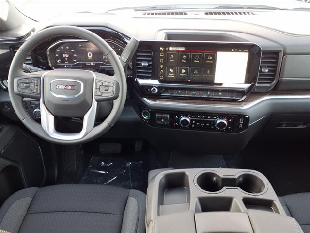 2025 GMC Sierra 1500 Elevation Standard