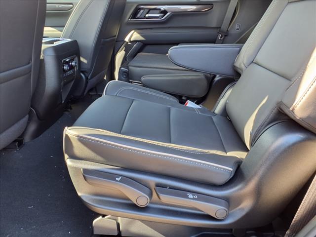 2025 GMC Yukon Elevation