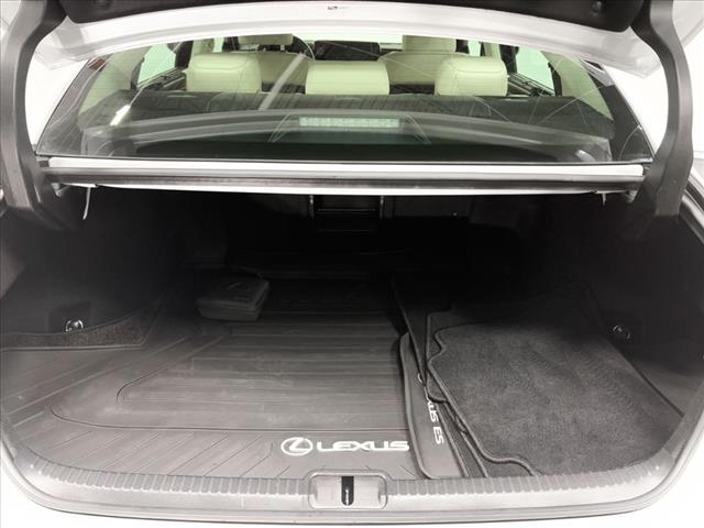 2022 Lexus ES 300h ES 300H ULTRA LUX