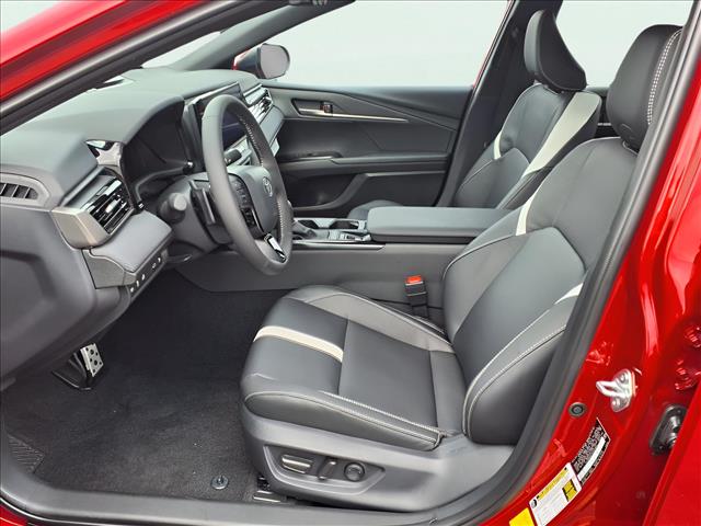 2025 Toyota Camry SE AWD