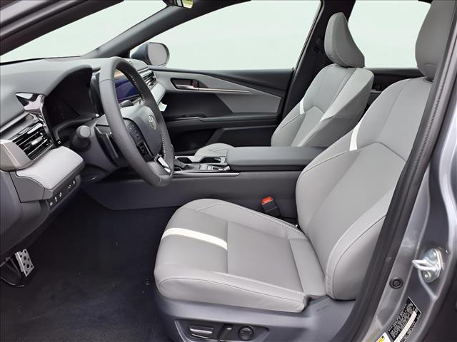 2025 Toyota Camry SE AWD