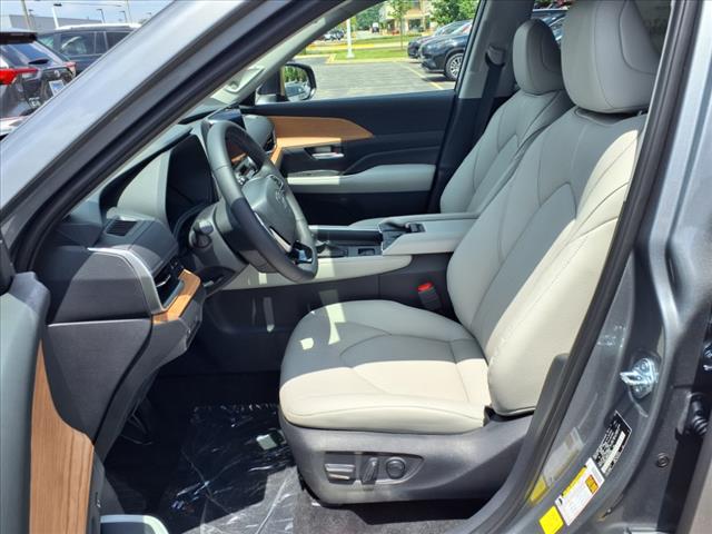 2025 Toyota Grand Highlander LIMITED