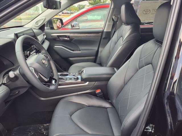 2025 Toyota Highlander PLATINUM I4T AWD