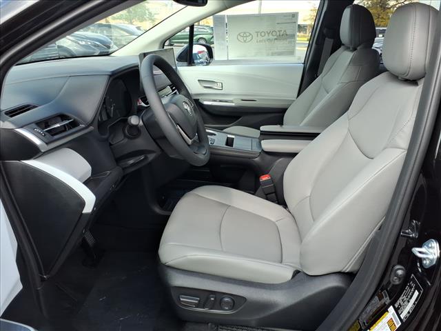 2025 Toyota Sienna XLE 7PSGR AWD