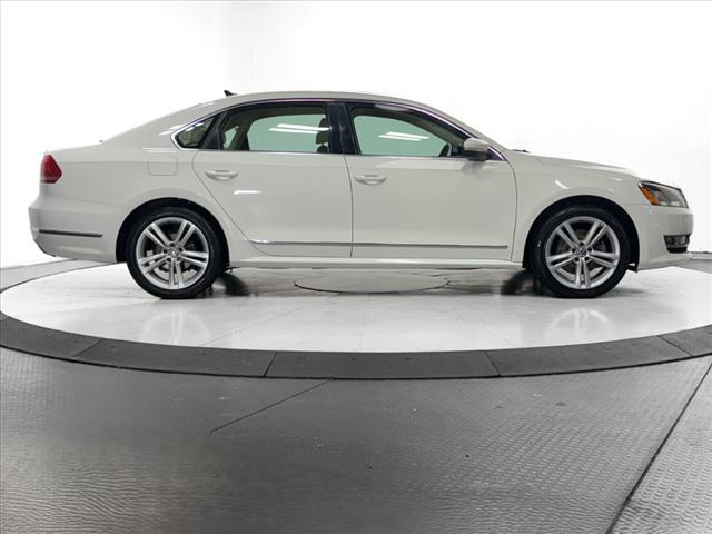 2013 Volkswagen Passat TDI SE W/SUNROOF