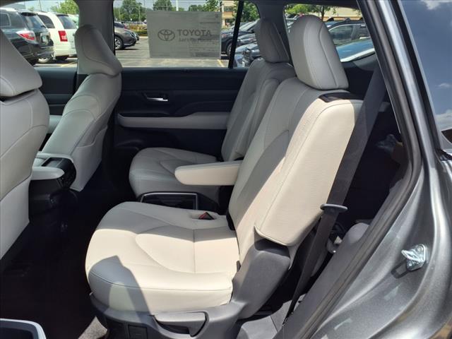2025 Toyota Grand Highlander LIMITED