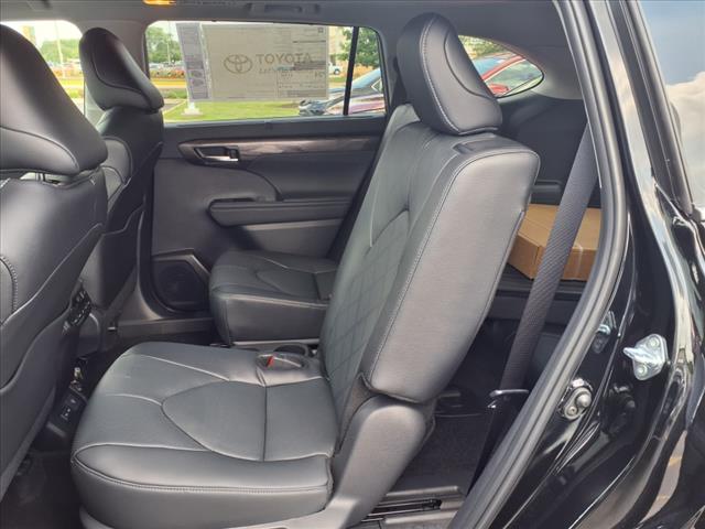 2025 Toyota Highlander PLATINUM I4T AWD
