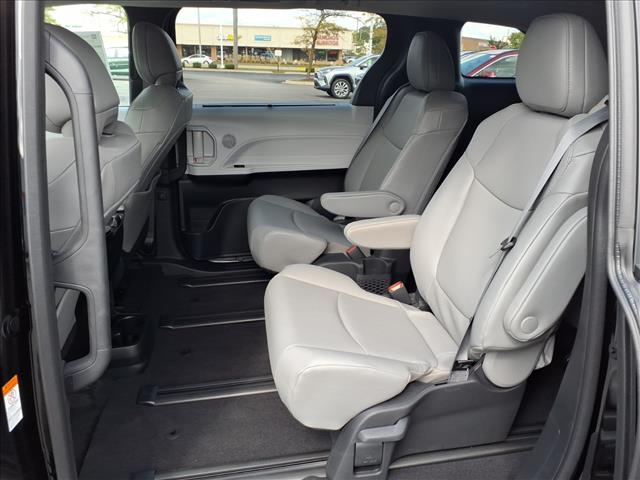 2025 Toyota Sienna XLE 7PSGR AWD