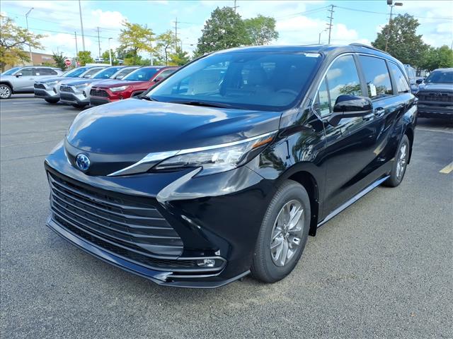 2025 Toyota Sienna XLE 7PSGR AWD