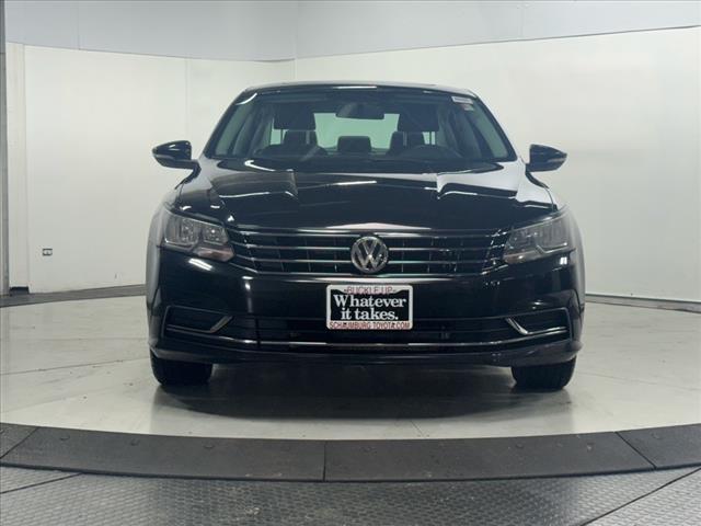 2018 Volkswagen Passat 2.0T SE