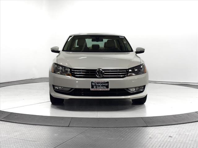 2013 Volkswagen Passat TDI SE W/SUNROOF