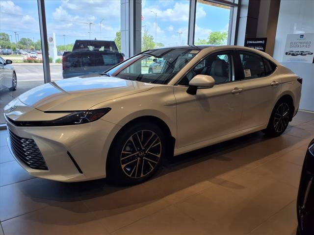 2025 Toyota Camry XLE AWD