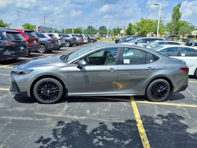 2025 Toyota Camry SE AWD